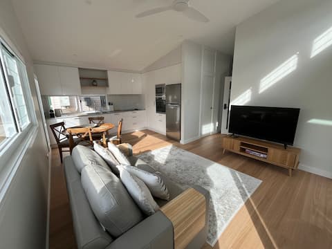 Popular Airbnb listing: Burrawang Coastal Cottage in Central Coast Council