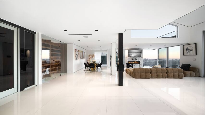 Where is Flame Kiss The fire gallery image 4