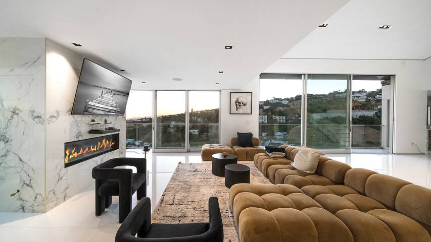 Where is Flame Kiss The fire gallery image 5