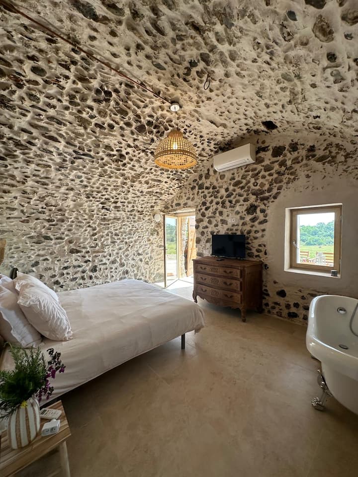 Suite Voutée  Dans Une Maison De Maître - Ghisonaccia