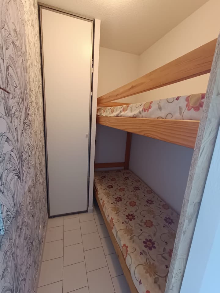 Nyumba ya mbao / sarafu 