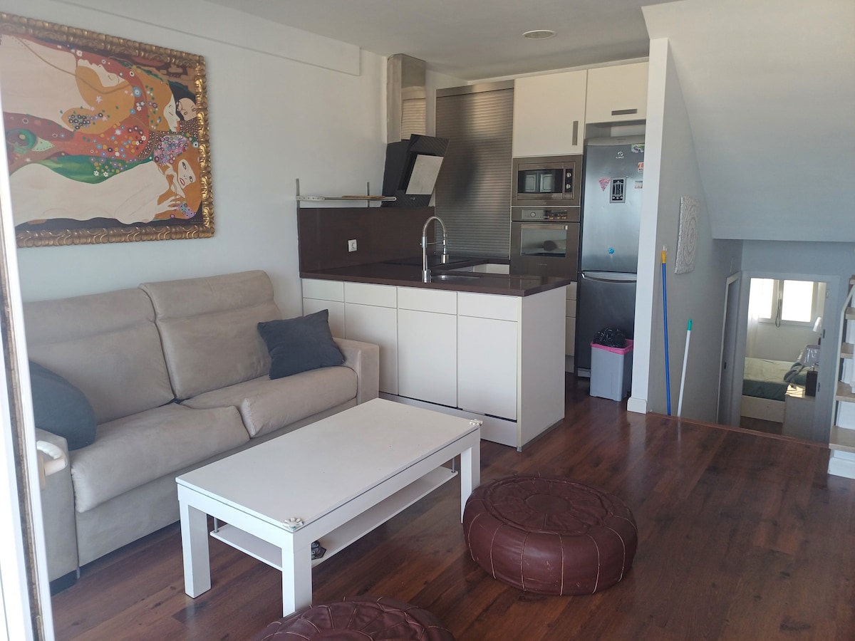Anuncio de Airbnb popular: Sun and sea apartment en Cádiz