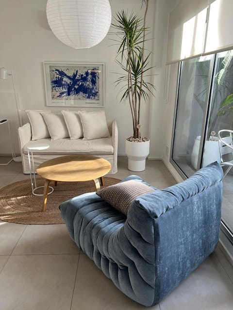 Top performing Airbnb: Generous studio in V. Urquiza in Comuna 12