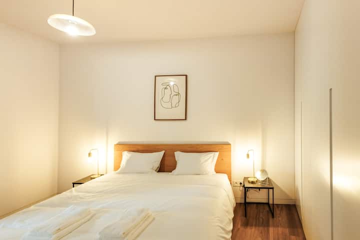 Schlafzimmer 1