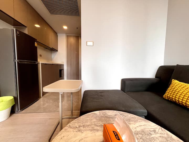 Free Parking W/balcony, Pool & Gym, Mrt 200m Away - Bangkok