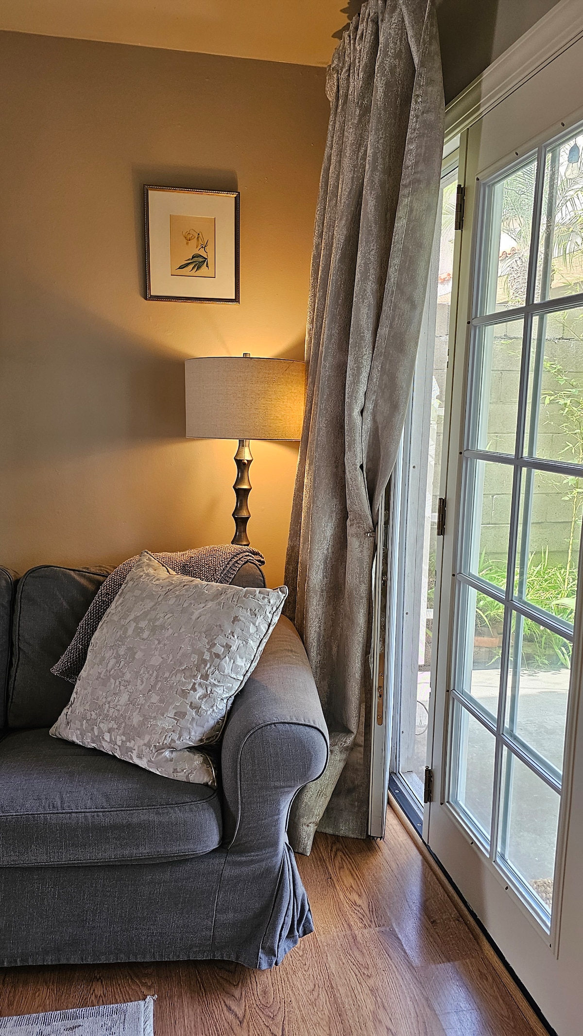 Top performing Airbnb: Cozy Hideaway at Calafia Beach in San Clemente