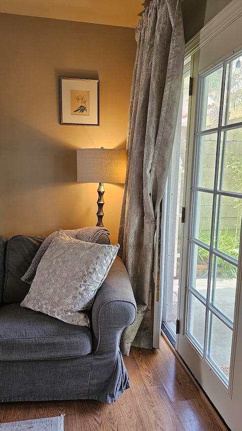 Top performing Airbnb: Cozy Hideaway at Calafia Beach in San Clemente