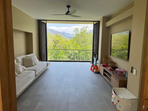 Successful Airbnb property: House in Colinas de Payande in Villeta