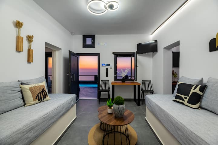 Nostos Exquisite Residence | Pool | Sunrise View - Santorini
