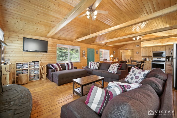 Stunning Log Cabin Close To Panguitch Lake - Utah