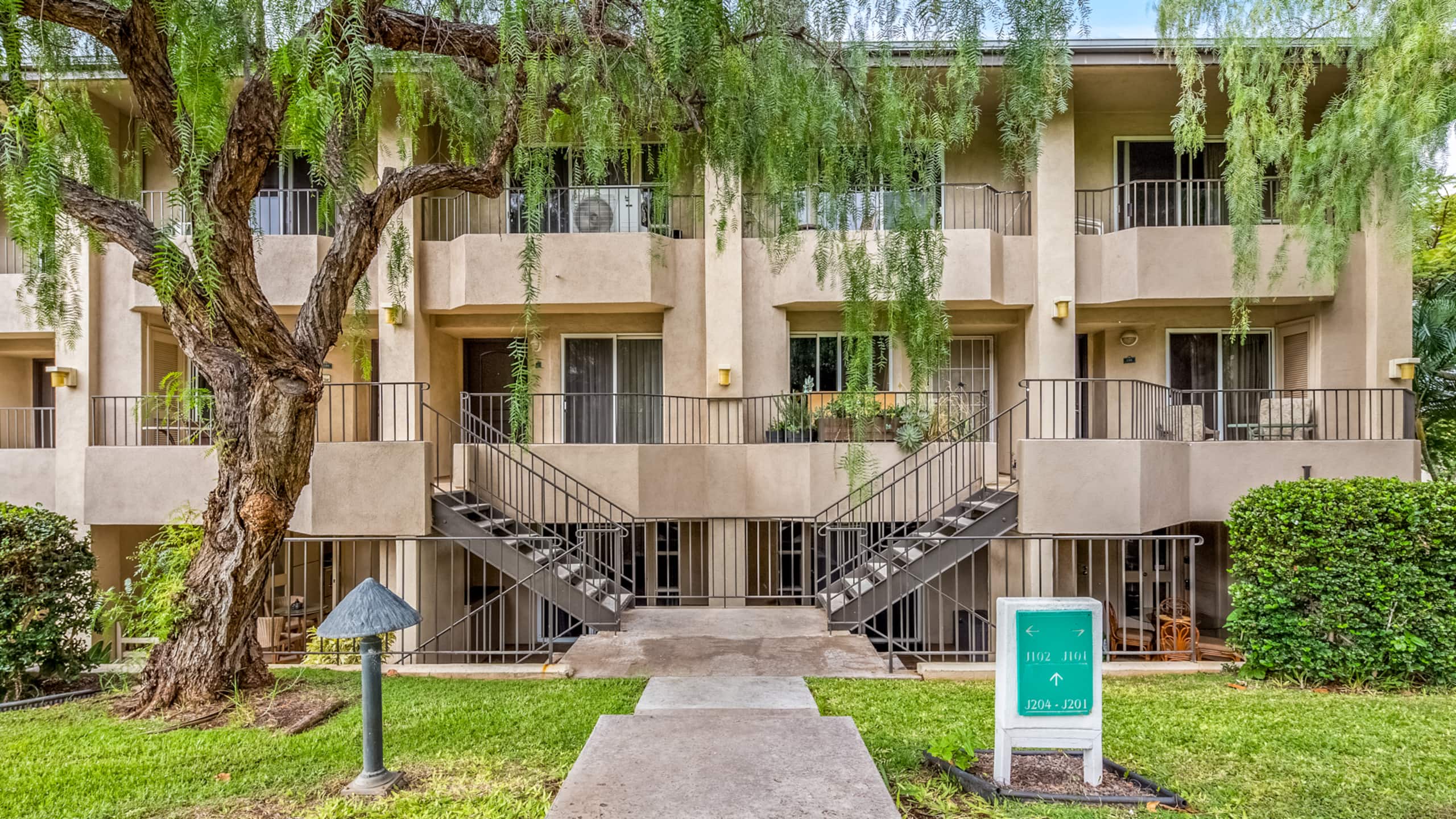 Garden condo, resort amenities! - Photo 16