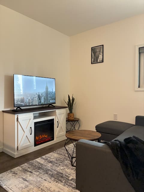 Popular Airbnb listing: Copper Co. #2 | Central, Style & Comfort in Alaska