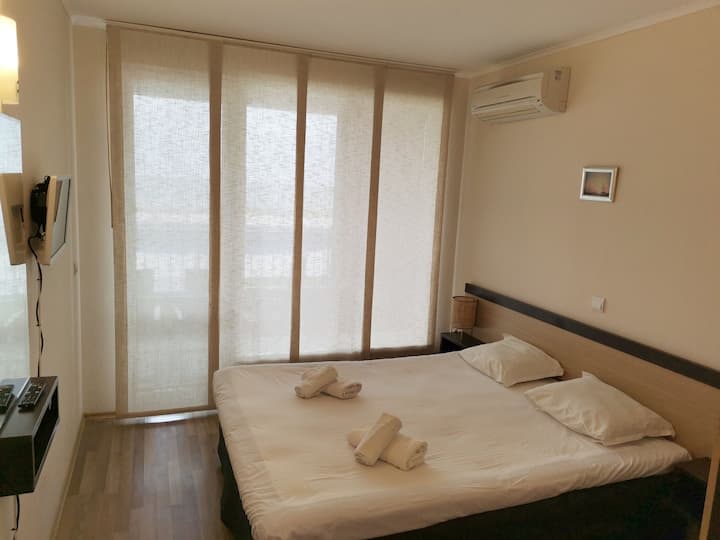 Спалня в апартамента.