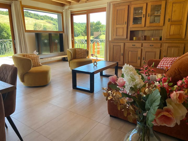 Le Chalet Des Sièges - Le Caylar