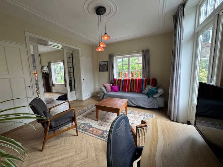 Charming Family Home With Garden & Private Parking - Scheveningen