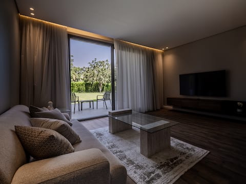 The Serenity Studio • Pool & Garden Access