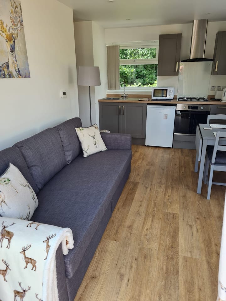 Deer View - Cosy Woodland Escape - Ross-on-Wye