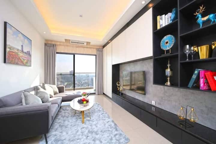 Liora Sky Home 1st (Sky Tree Condominium) - 프놈펜