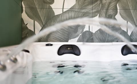 Bubbles of love - spa and sauna