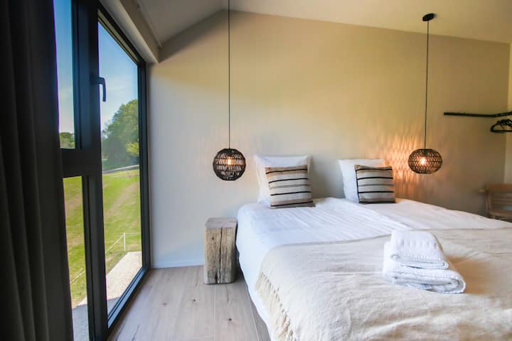 Спална соба 8