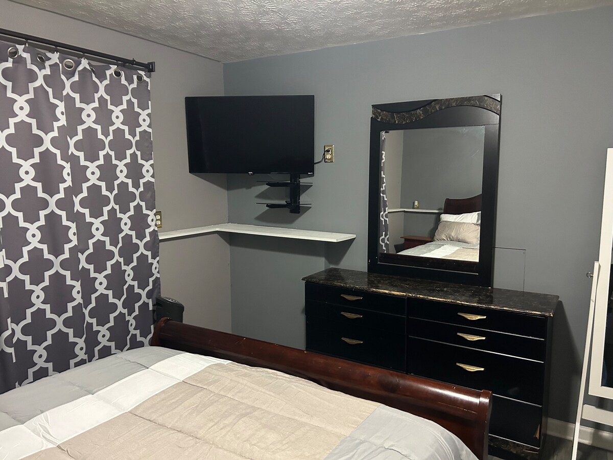 MDGC Safe and Comfy Suite with Private Entrance