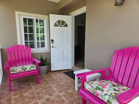 Pitaya Suites: Executive 1BR Suite mins from City