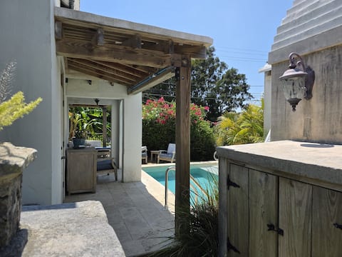 Bermuda Vacation Retreat