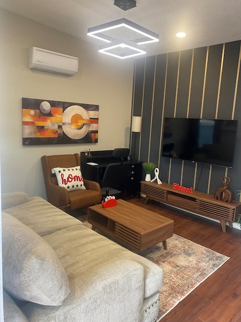 Popular Airbnb listing: Beautiful gated garage apartment in Greater Third Ward