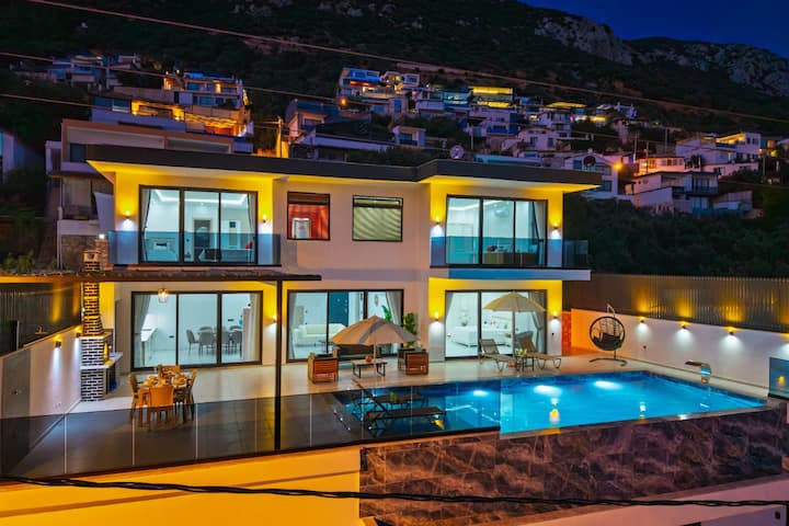 Doğa Manzaralı 9 Kişilik Lüks Villa 07-7990 - Kalkan