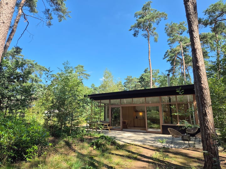 Stylish bungalow with private forest