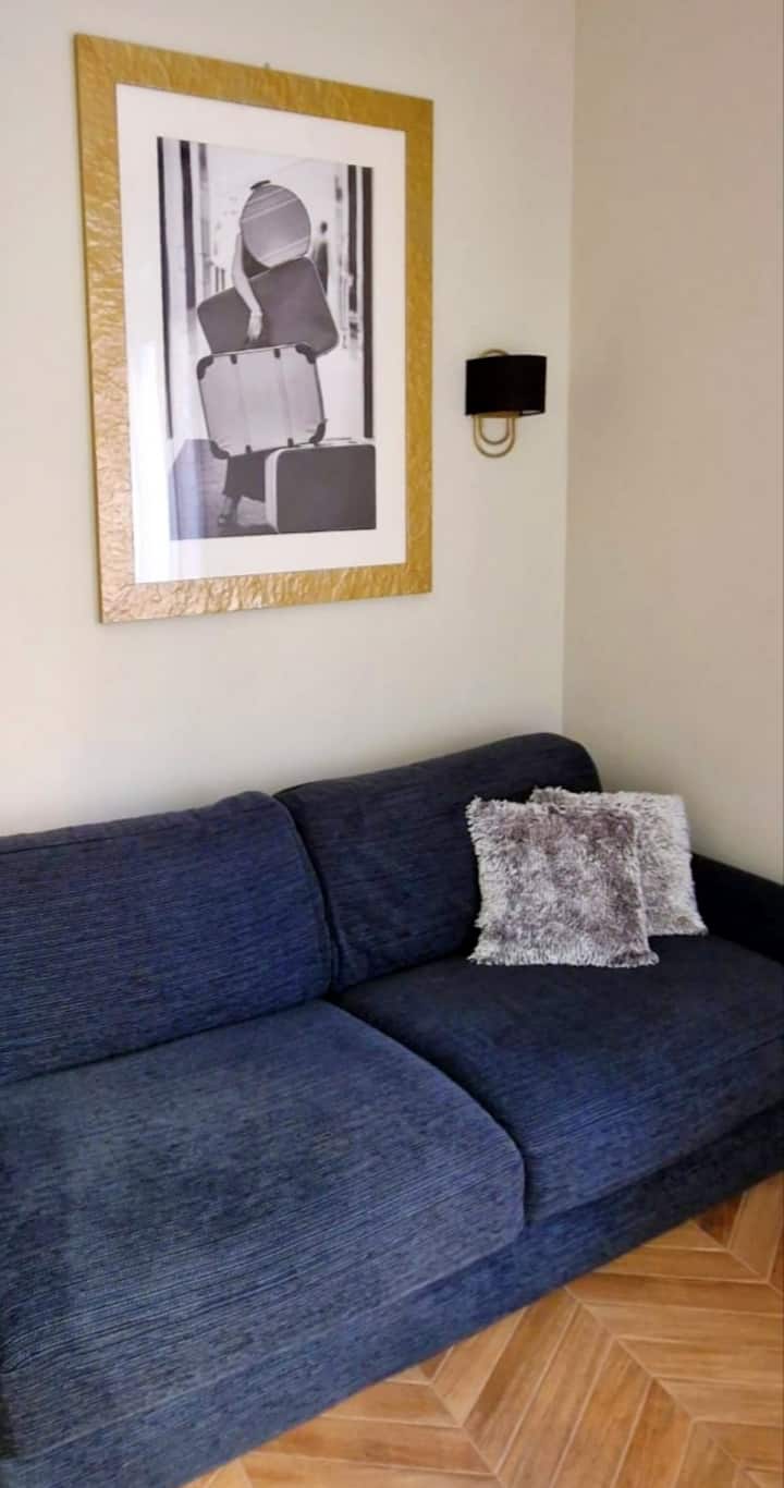 Divan me 3 vende (krevat dopio për vizitorë)