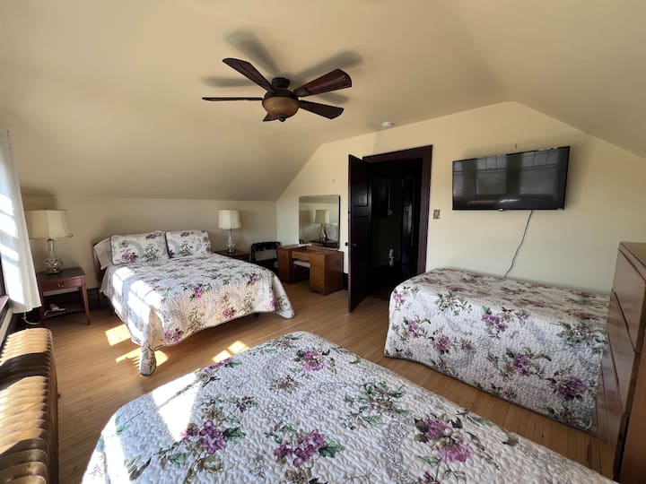 Bedroom 5