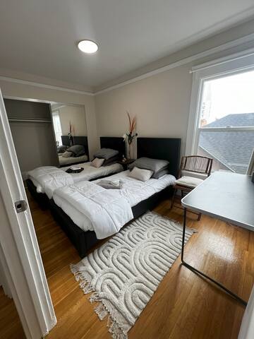 Spacious, Renovated Home in SF! gallery image 4