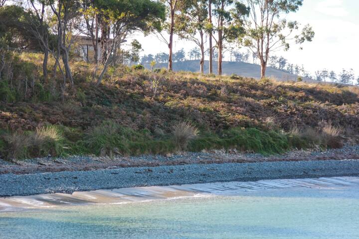 Private Off-Grid Beach Shack gallery image 2