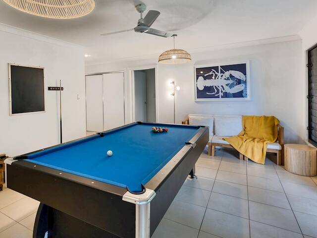 Beautiful Home on the Hill gallery image 3