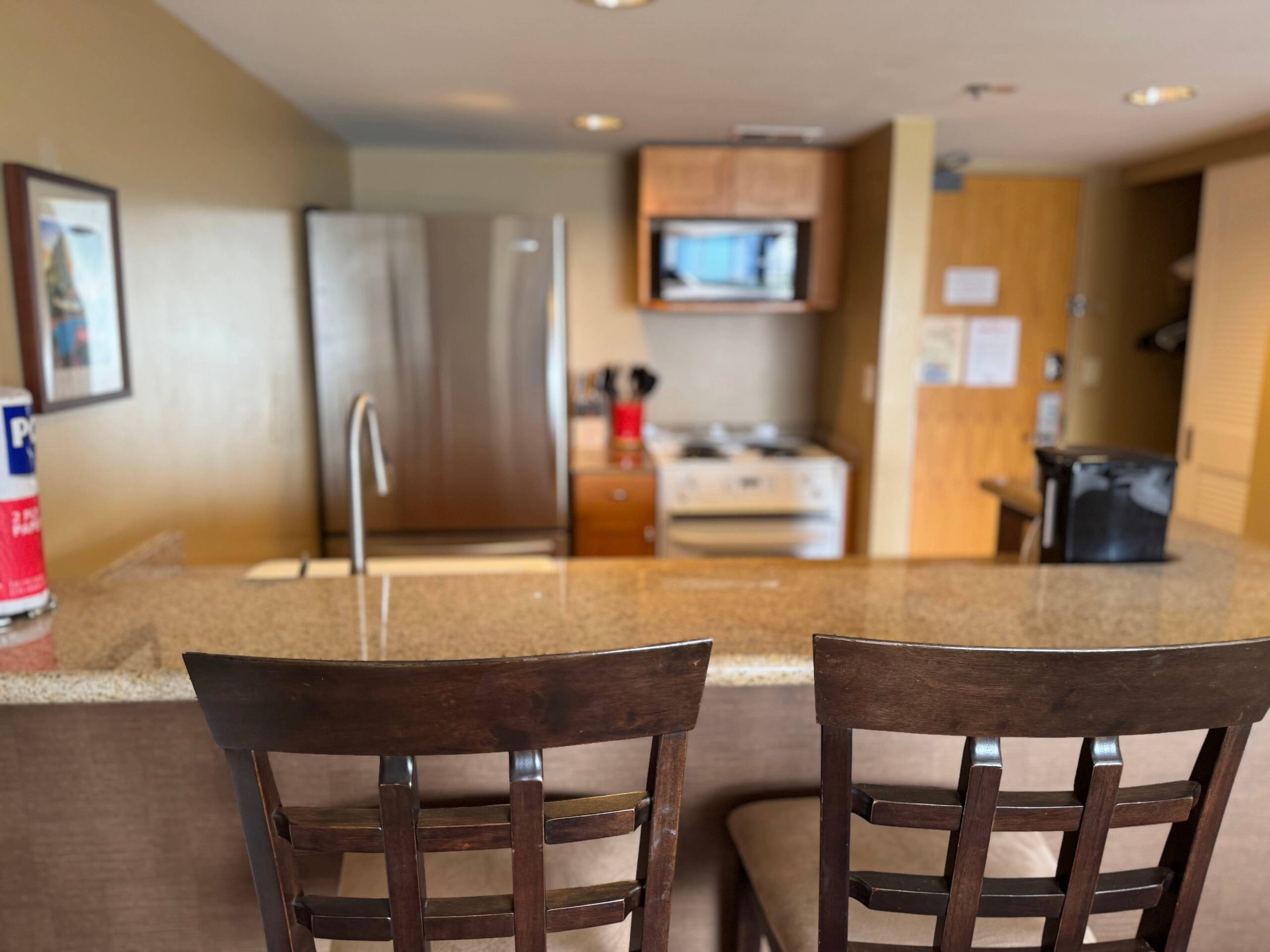 Condo in Honolulu · ★5.0 · 1 bedroom · 2 beds · 1 private bath - Image 9