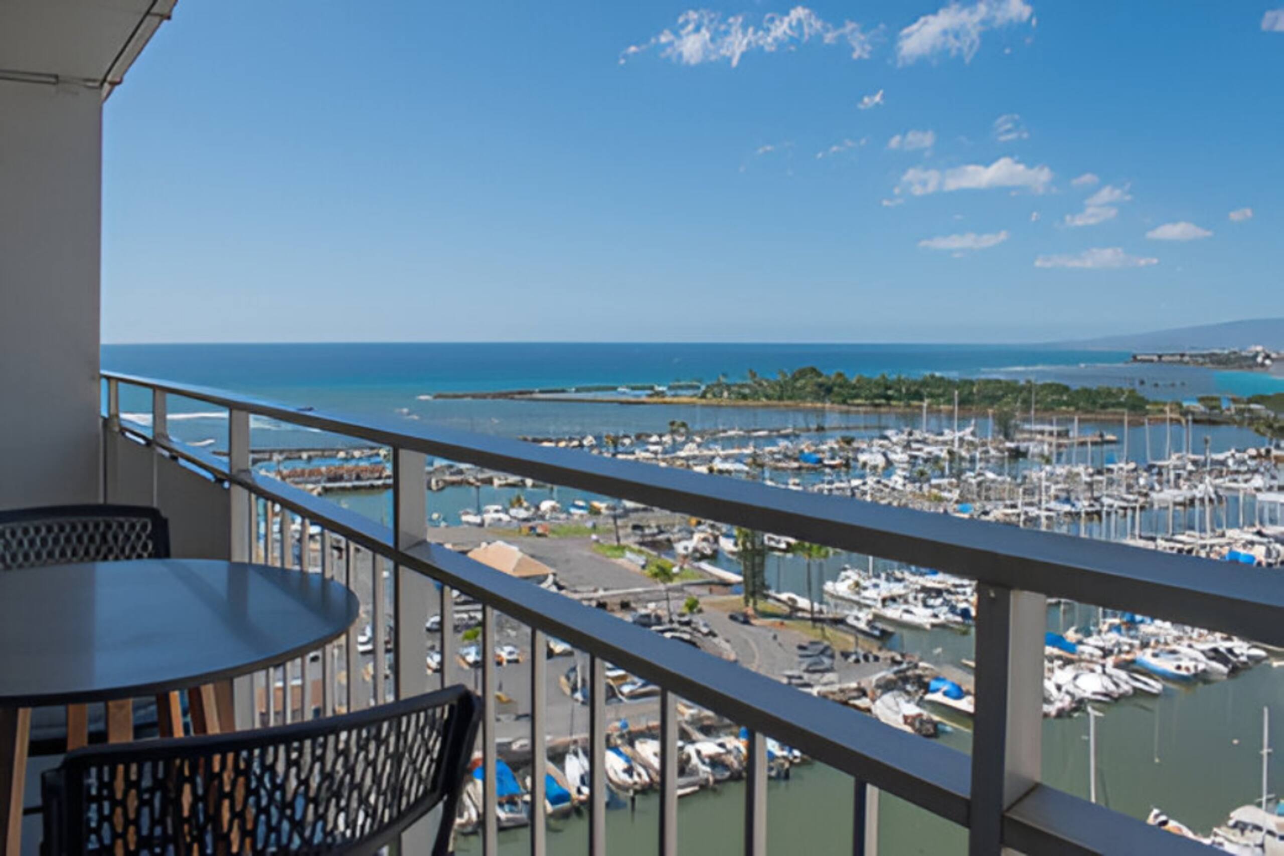 Condo in Honolulu · ★5.0 · 1 bedroom · 2 beds · 1 private bath - Image 13