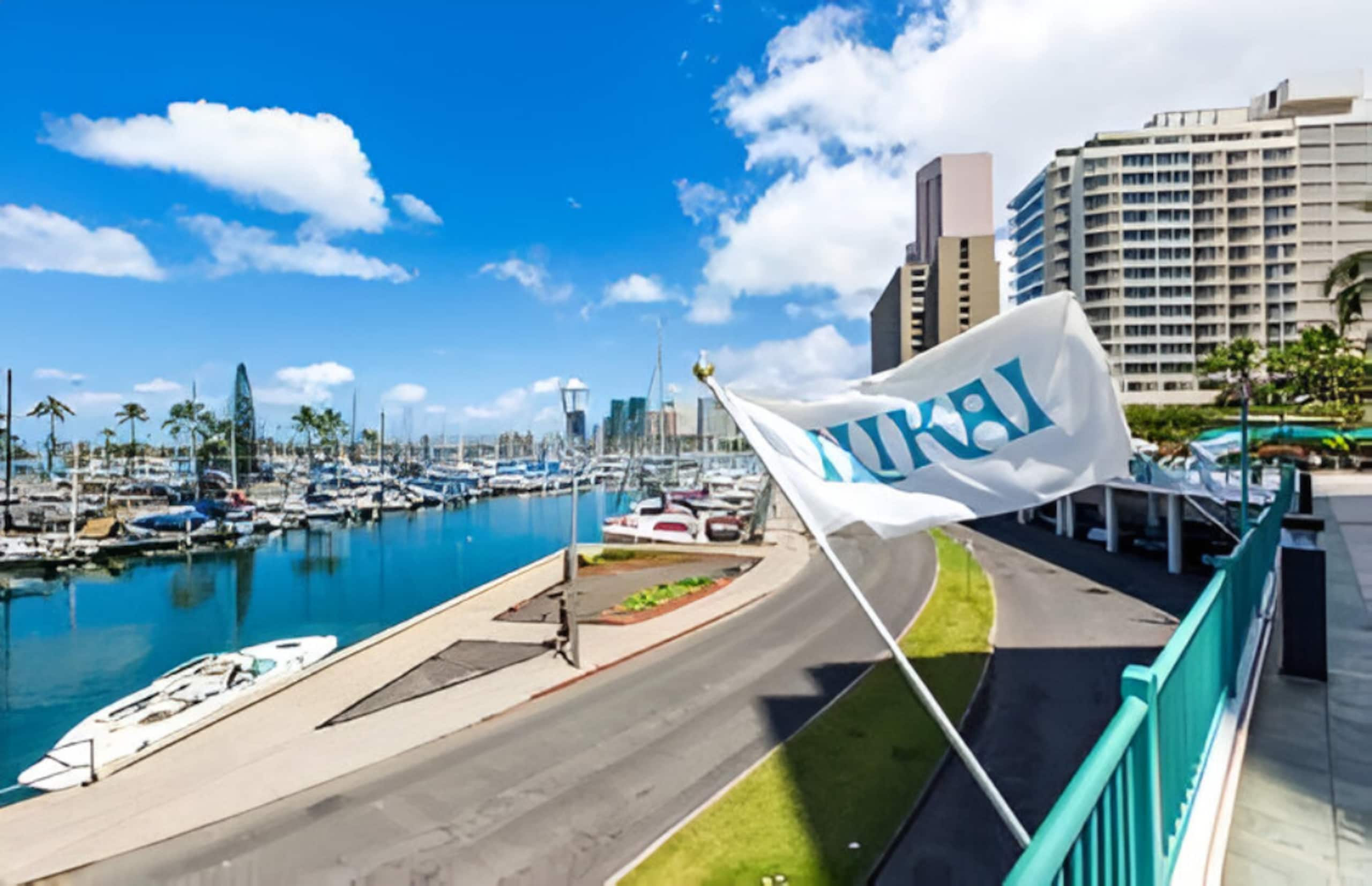 Condo in Honolulu · ★5.0 · 1 bedroom · 2 beds · 1 private bath - Image 32