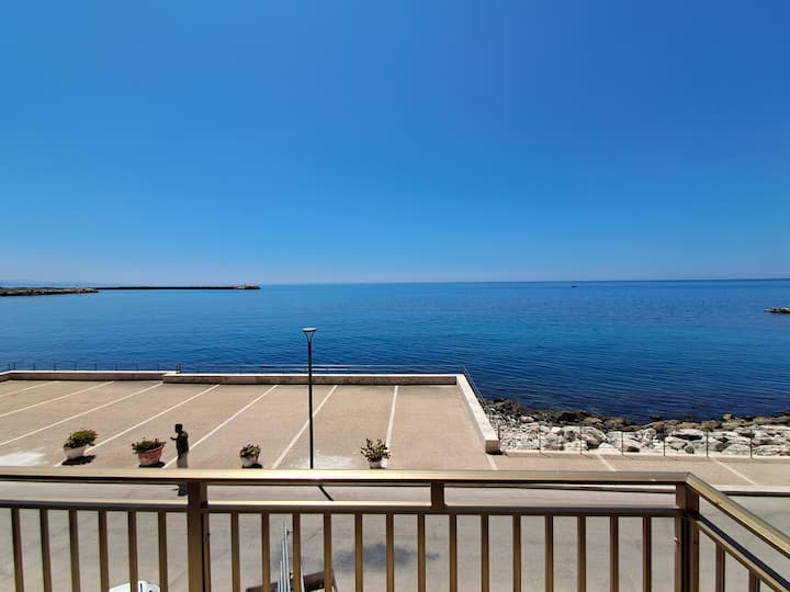Facing The Sea, Art And Beauty - Sciacca