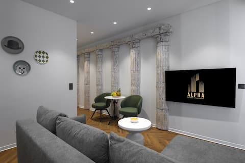 Successful Airbnb property: ALPHA Luxury Apartments in ΜΟΥΣΕΙΟ