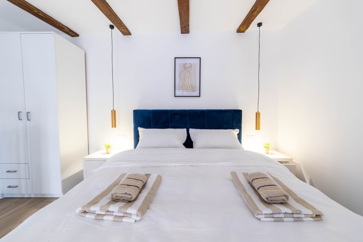 Old Town Toplik Design studio