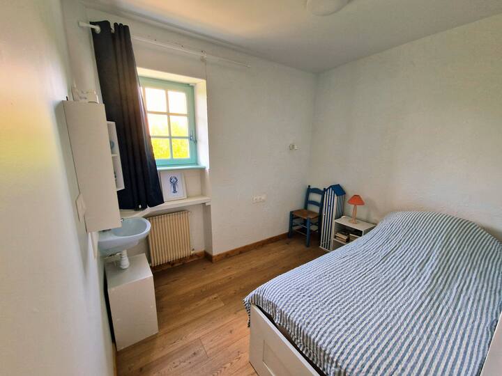 საძინებელი 1