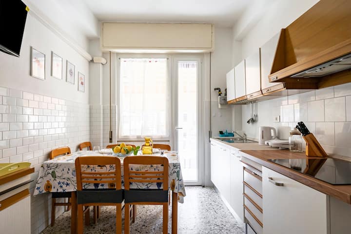 Guesthost - Casa Bina - Porto Venere