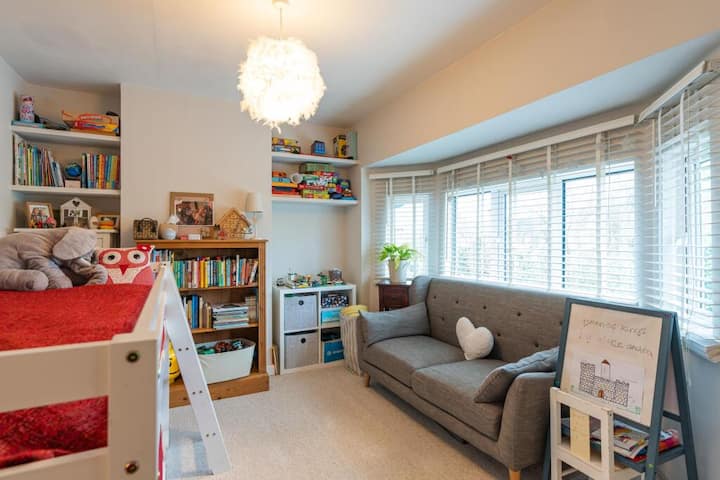 غرفة النوم الثانية