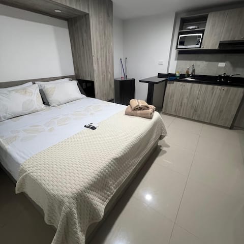 Popular Airbnb listing: Beautiful Apartment 202 in front of CC Chipichape in La Flora