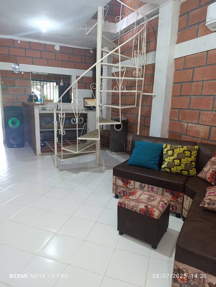 Beautiful Cabin With Hot Tub Near The Beach - Necoclí