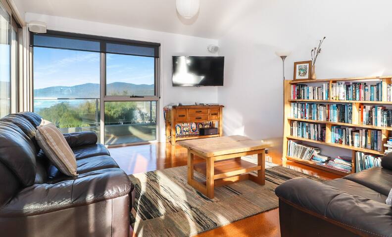 Eleven62 Bay Of Fires Beach House gallery image 4