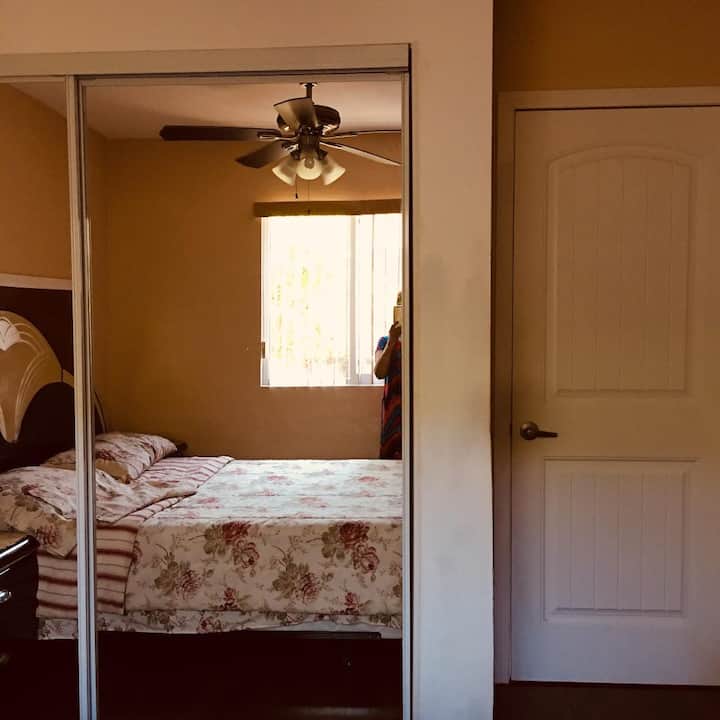 Bedroom 2= Well-ventilated room, mirrored closet; provides a comfortable and pleasant stay 