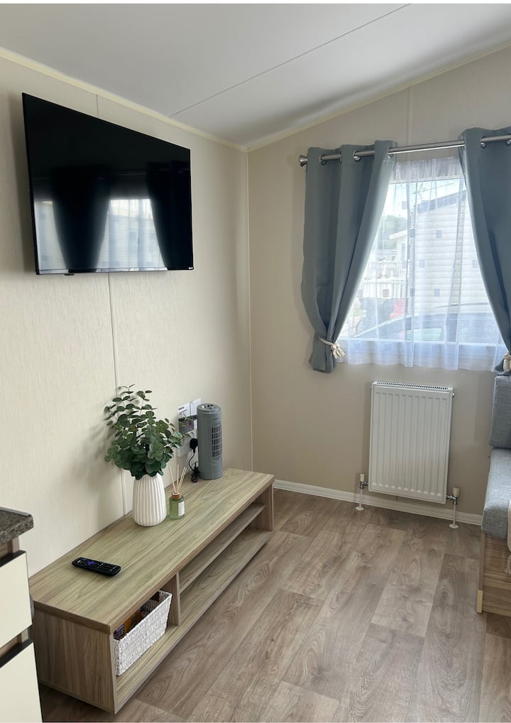 Erin’s Escape - Cleethorpes