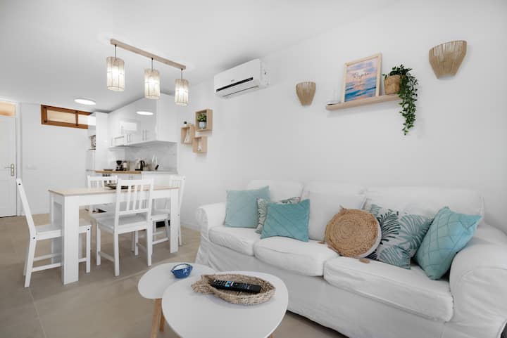 Renovated Seafront With Terrace - Maspalomas